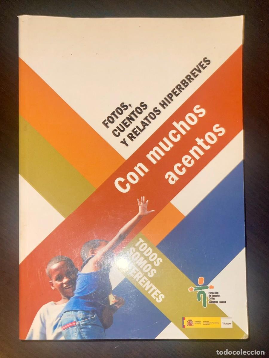 Libri di seconda mano: Con muchos Acentos | Fundaci&oacute;n de Derechos Civiles Asamblea Juvenil