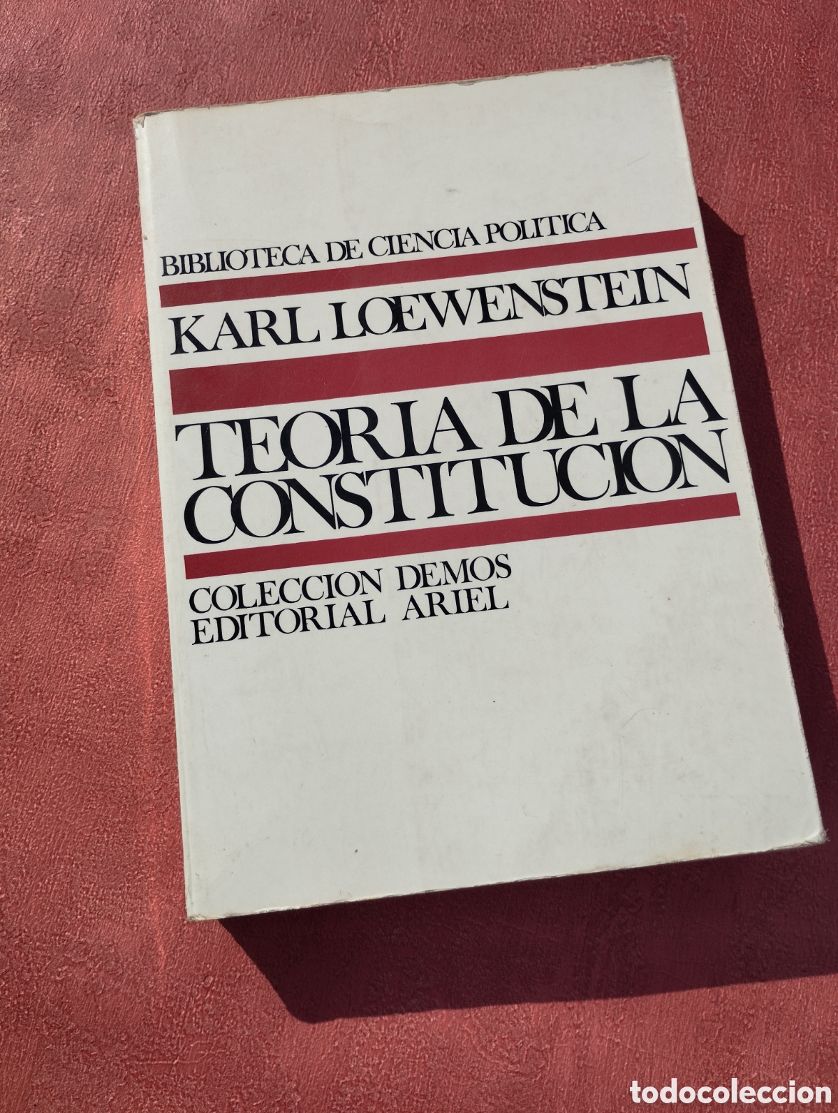 Libros de segunda mano: Teor&iacute;a de la Constituci&oacute;n. Karl Loewenstein. - Foto 1