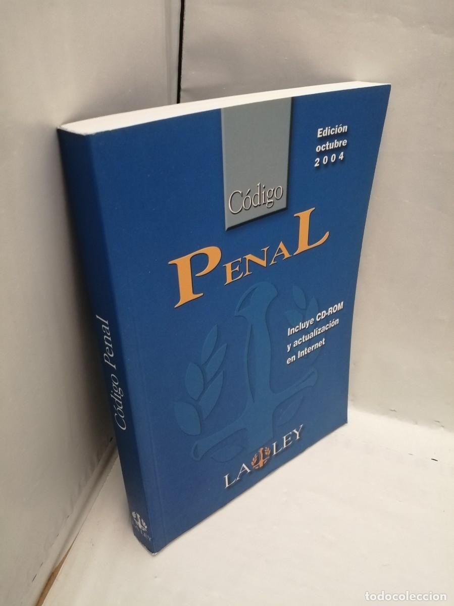 Libros de segunda mano: C&oacute;digo Penal, Edici&oacute;n Octubre 2004 (Incluye CD-ROM) - Foto 4