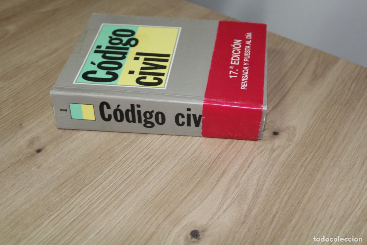 Libros de segunda mano: C&oacute;digo civil Editorial Tecnos 1998 - Foto 3