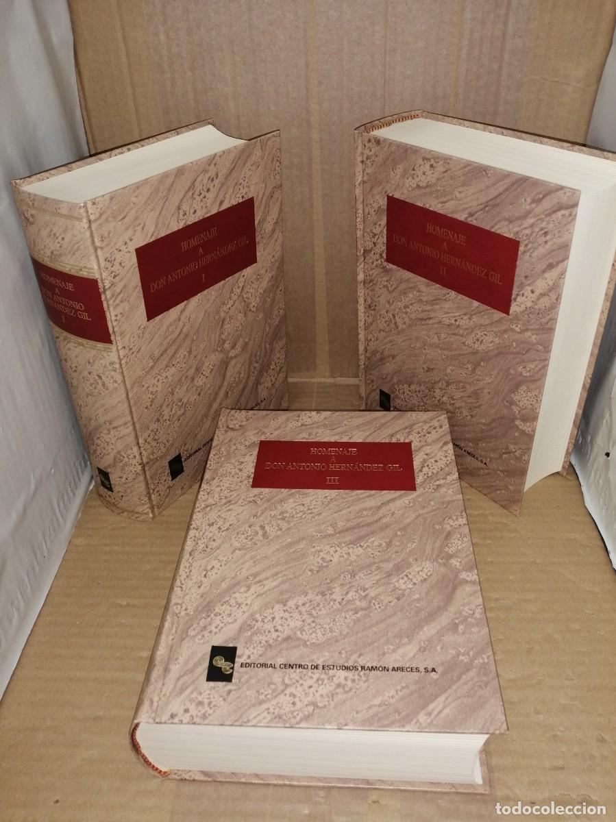 Gebrauchte B&uuml;cher: Homenaje a don Antonio Hern&aacute;ndez Gil, Tomos I, II y III (Obra completa en 3 tomos, Tapa dura)