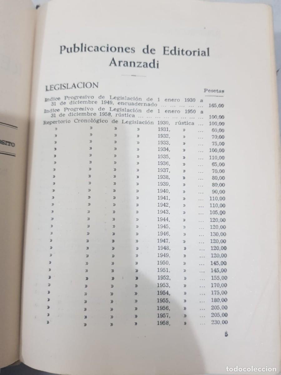 Libros de segunda mano: Aranzadi: Diversos libros de derecho - Foto 6