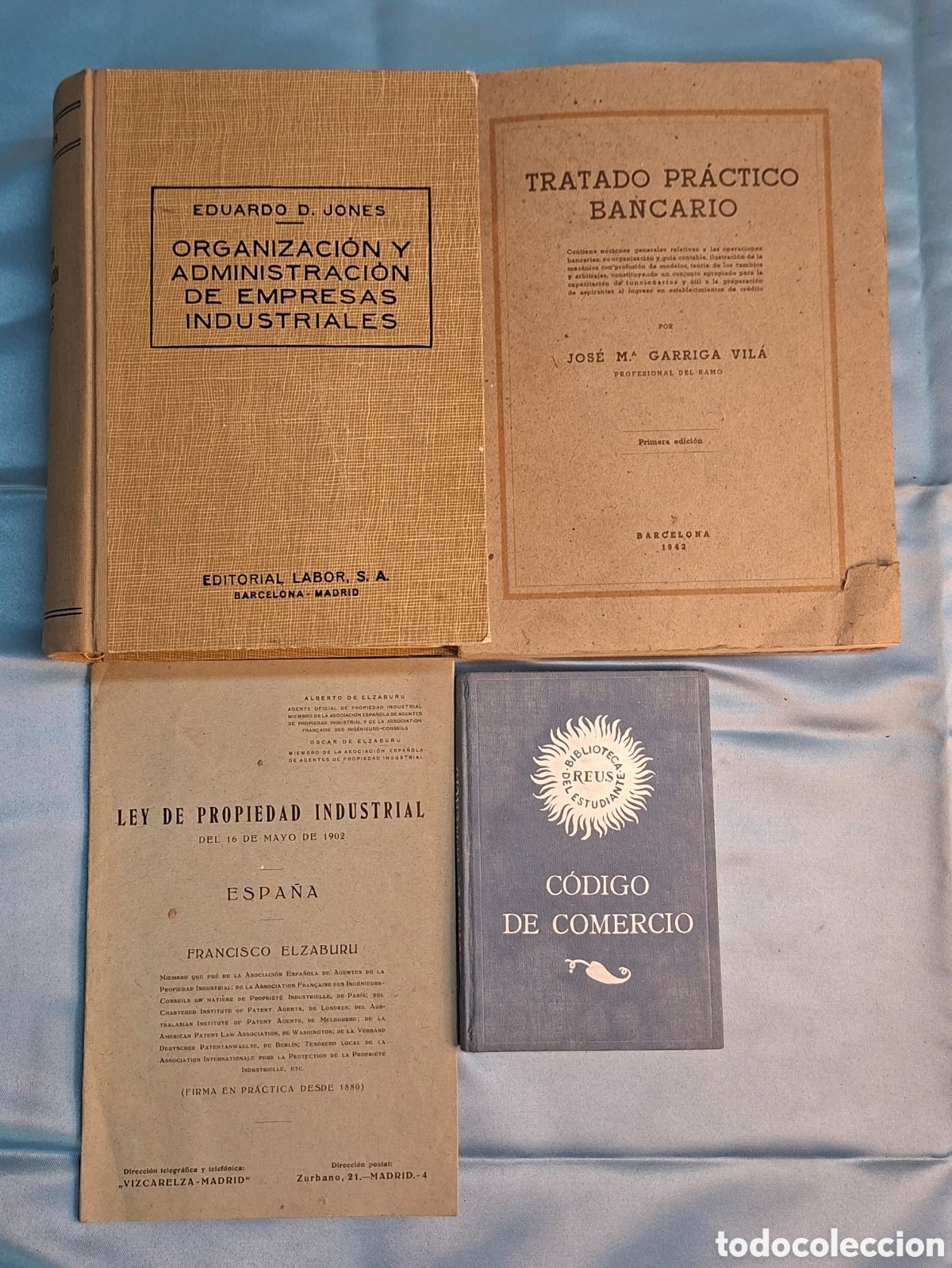 Libros de segunda mano: Colecci&oacute;n 4 libros derecho y econom&iacute;a