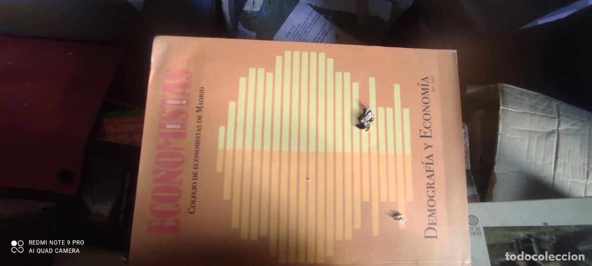Libros de segunda mano: Economistas. Demograf&iacute;a y Econom&iacute;a