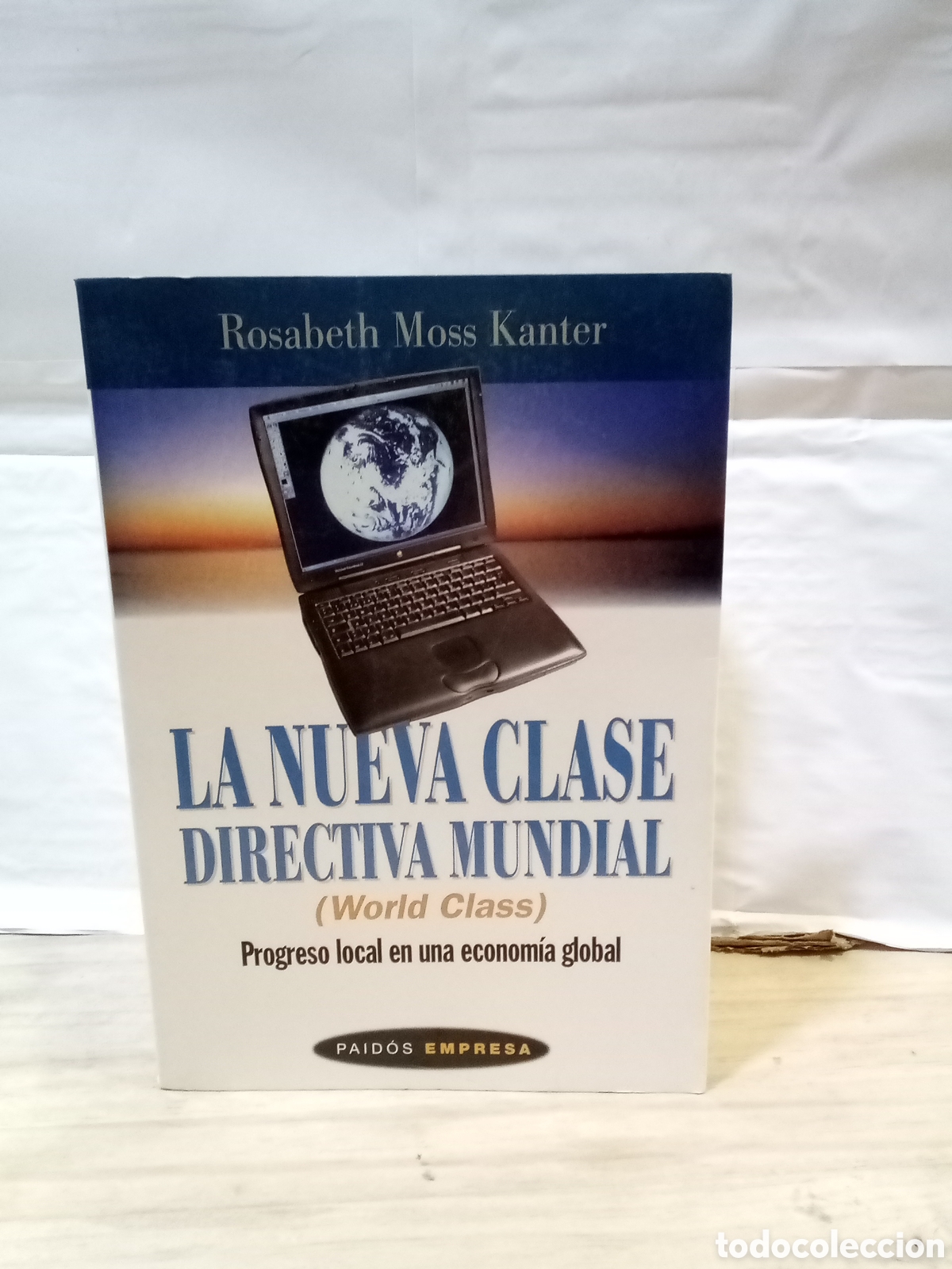 Second hand books: La nueva clase directiva mundial World Class