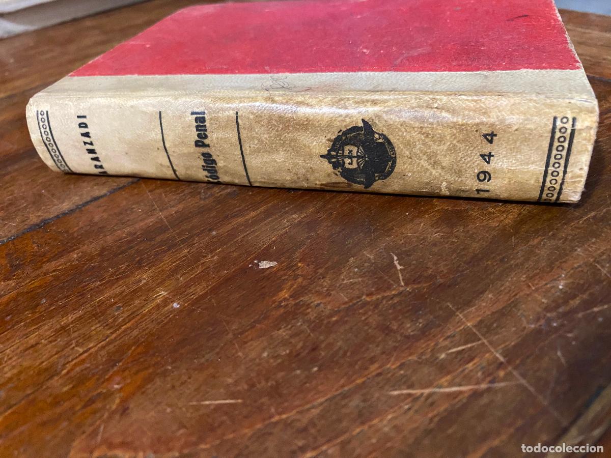 Libros de segunda mano: codigo penal texto refundido aranzadi 1945
