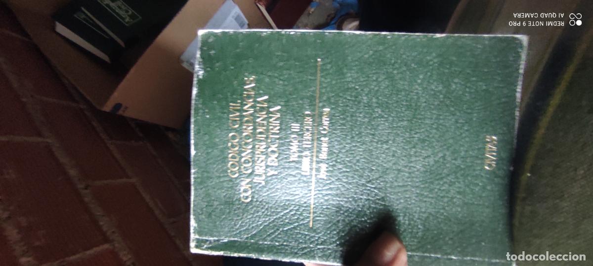 Libros de segunda mano: C&oacute;digo Civil con concordancias, jurisprudencia y doctrina. Tomo III