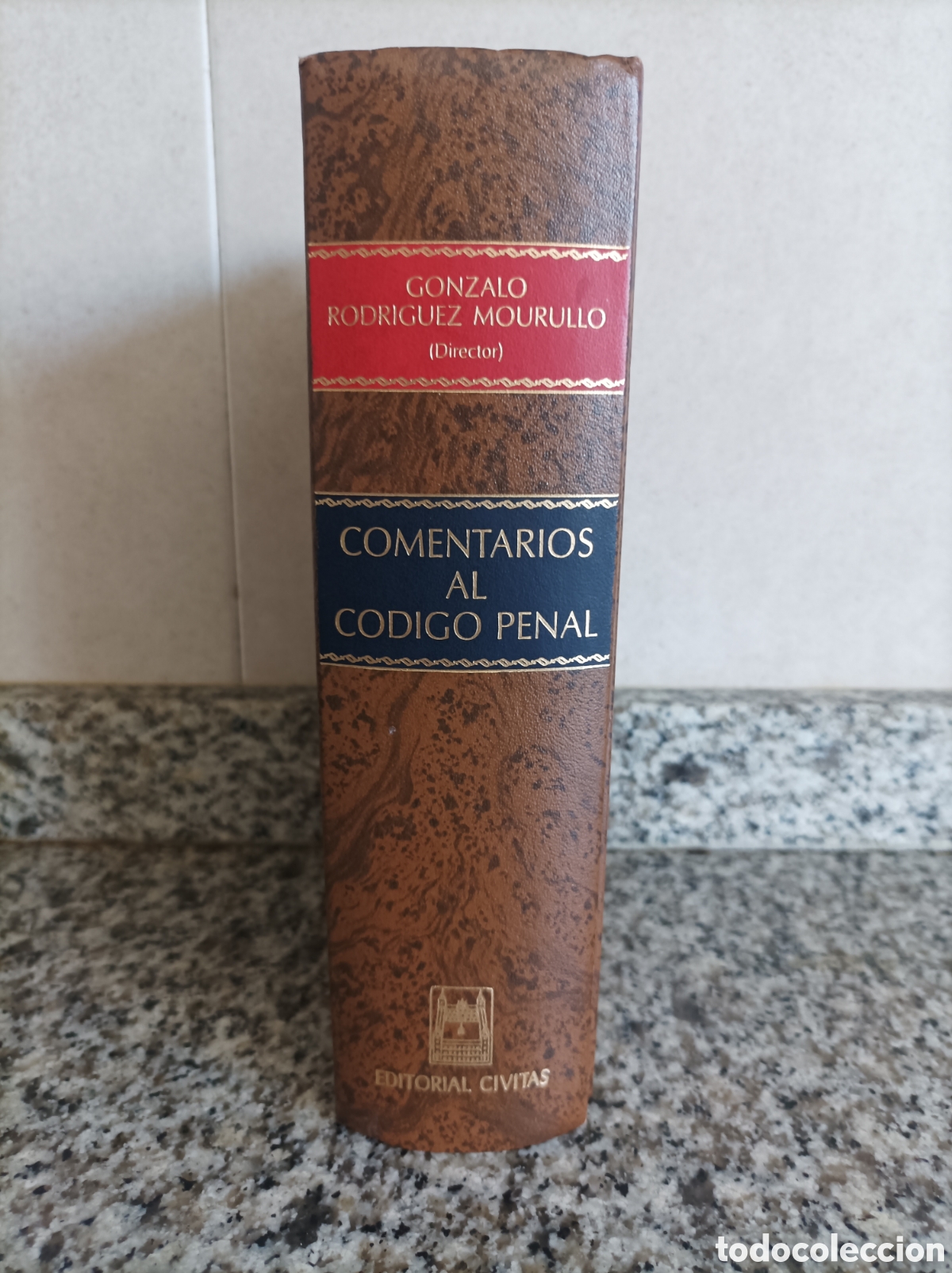 Libros de segunda mano: COMENTARIOS AL C&Oacute;DIGO PENAL &mdash; 1.&ordf; EDICI&Oacute;N &mdash; CIVITAS - Foto 2