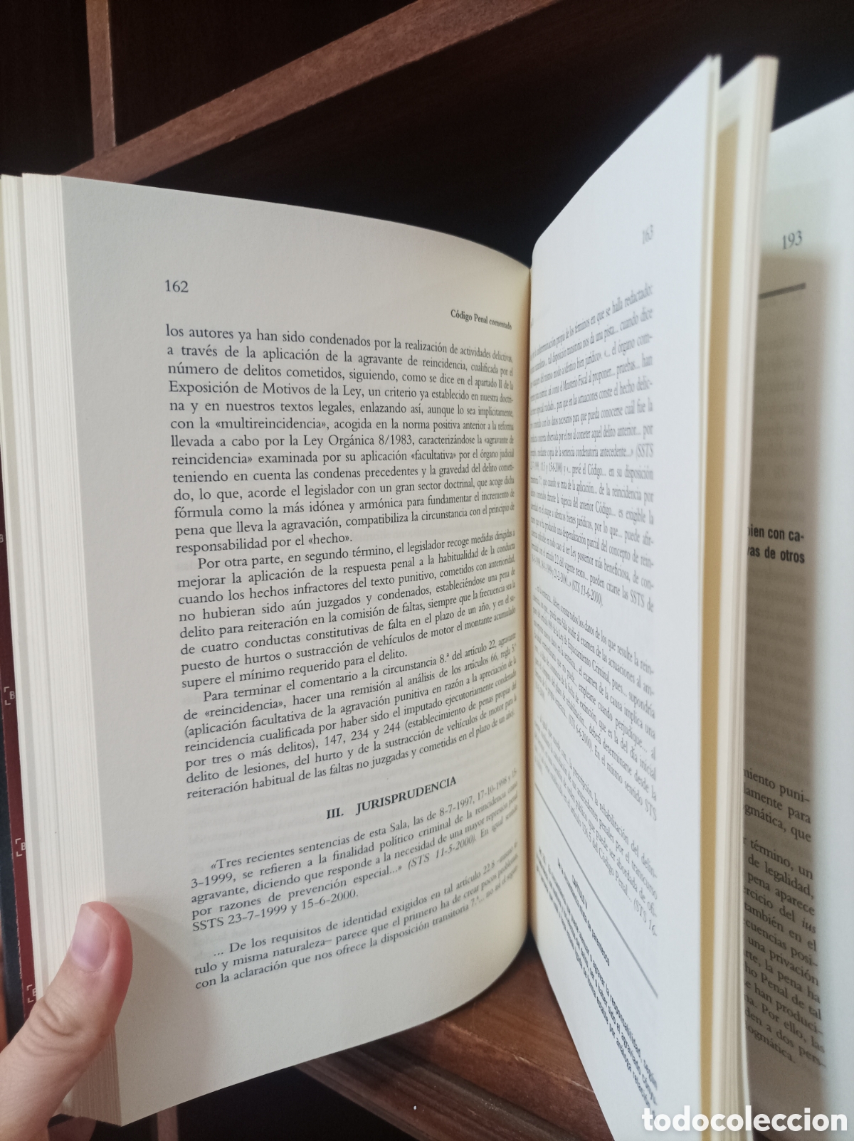 Libros de segunda mano: C&oacute;digo Penal Comentado (2 tomos + CD) - Foto 5