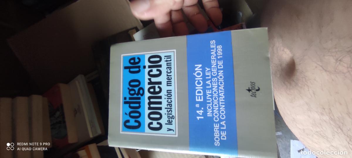 Libros de segunda mano: C&oacute;digo de comercio. legislaci&oacute;n