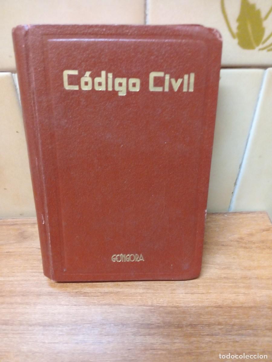 Libros de segunda mano: CODIGO CIVIL - COLECCION ESCOLAR DE LEYES - LEY DE 1888