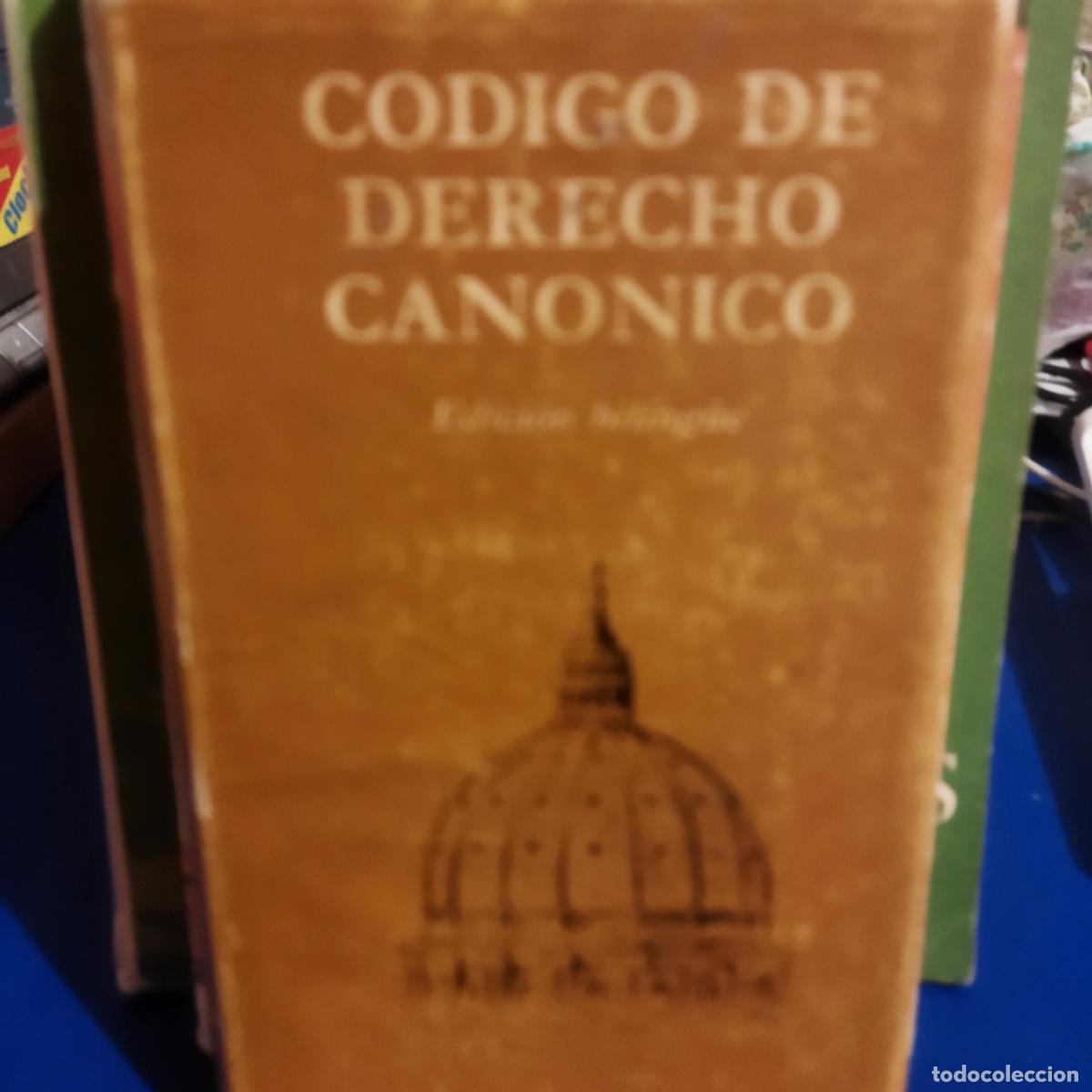 Libros de segunda mano: C&oacute;digo de derecho can&oacute;nico