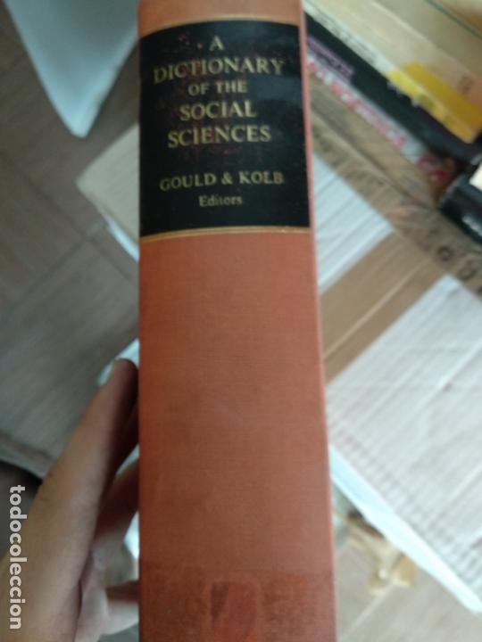 Diccionarios de segunda mano: Dictionary of social sciences - Foto 1