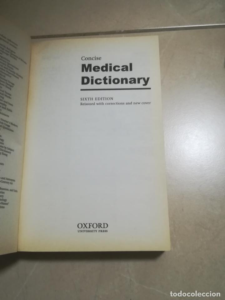 Diccionarios de segunda mano: OXFORD CONCISE MEDICAL DICTIONARY. 2003. RUSTICA. EN INGLES. - Foto 2