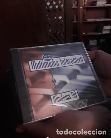 Diccionarios de segunda mano: CURSO MULTIMEDIA INTERACTIVO WINDOWS 98..completa .10 discos precintados. - Foto 1