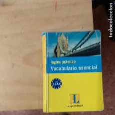 Diccionarios de segunda mano: VOCABULARIO ESENCIAL INGLÉS PRÁCTICO LANGENSCHEIDT. Lote 325669078