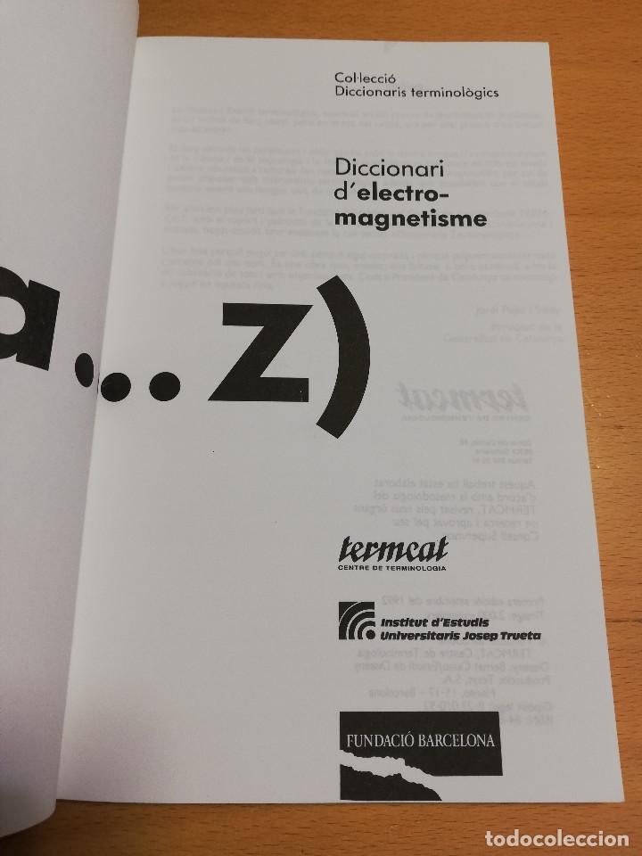 Diccionarios de segunda mano: DICCIONARI DELECTROMAGNETISME (TERMCAT) - Foto 2
