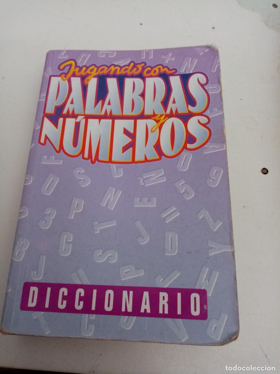 Diccionarios de segunda mano: DICCIONARIO. JUGANDO CON PALABRAS Y NUMEROS. EST6B2 - Foto 1