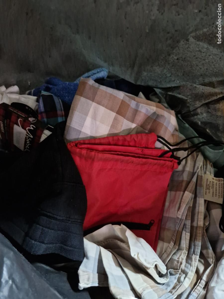 Diccionarios de segunda mano: LOTE SOPRESA. ROPA PARA HOMBRE, SABANAS, MANTAS,CALCETINES, CAMISAS, CAMISETAS. TODA UNA LOTERIA.