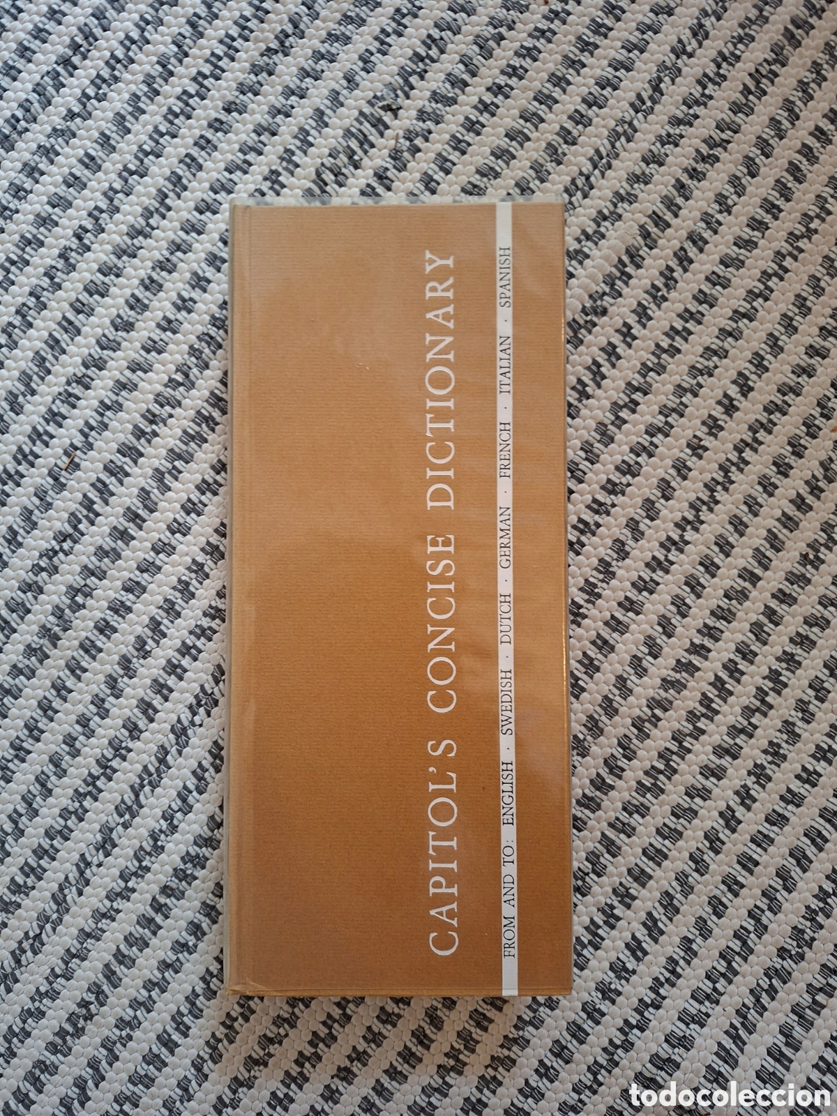 Diccionarios de segunda mano: Diccionario &rdquo; Capitols Concise Dictionary&rdquo; - Foto 1