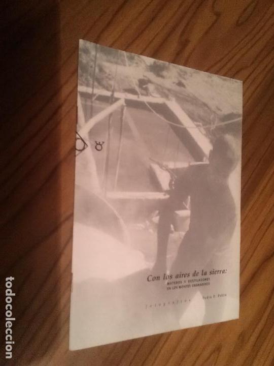 Libros de segunda mano: CAT&Aacute;LOGO DE EXPOSICI&Oacute;N DE FOTOGRAFIA. CON LOS AIRES DE LA SIERRA. PEDRO P. PELL&Iacute;N. e2 3