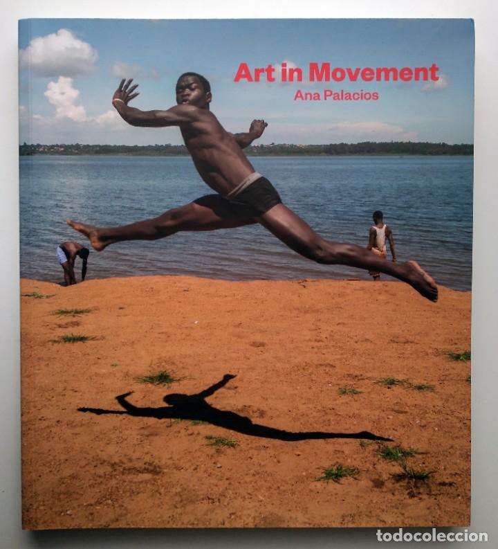 Second hand books: art in movement. El arte para el cambio social en Uganda