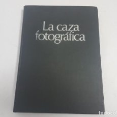 Libros de segunda mano: LA CAZA FOTOGRÁFICA / JEAN MARIE BAUFLE Y JEAN PHILIPPE VARIN / EDI. INSTITUTO PARRAMÓN / 1979. Lote 192485350