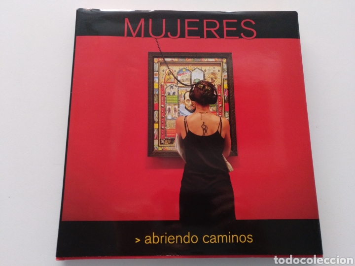 Second hand books: Libro de fotograf&iacute;as Mujeres abriendo caminos 2009 Laura Terre Alonso