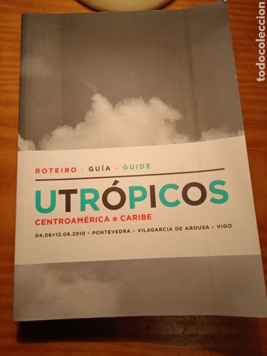 Libri di seconda mano: UTR&Oacute;PICOS ( Centroam&eacute;rica e Caribe ) XXXI. Bienal de Pontevedra.