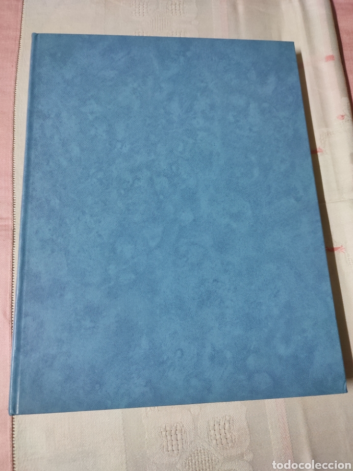 Gebrauchte B&uuml;cher: Furniture in britain today Dennis and Barbara Young Muebles en Gran Breta&ntilde;a