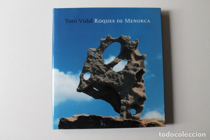 Libros de segunda mano: Toni Vidal - Roques de Menorca - Triangle Postals - Foto 2