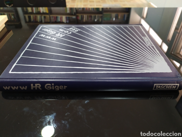 Libros de segunda mano: www HR Giger com - Foto 2