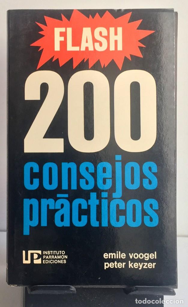 Libros de segunda mano: 200 CONSEJOS PR&Aacute;CTICOS - FLASH. E. Voogel - P. Keyzer - Foto 1