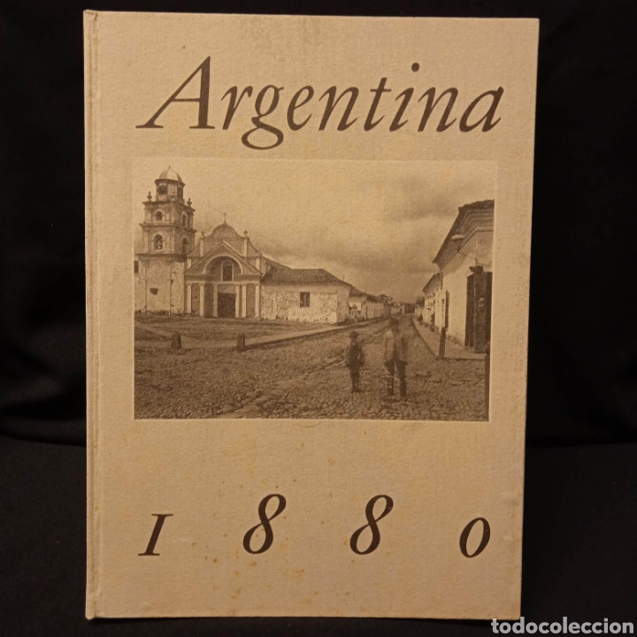 Gebrauchte B&uuml;cher: ARGENTINA 1880 (LIBRO DE FOTOGRAF&Iacute;A DE &Eacute;POCA) - VVAA - SS&CC 1982 TIRADA 1500 EJEMPLARES