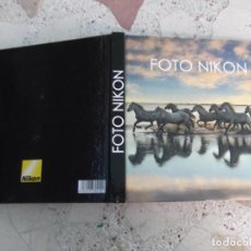 Libros de segunda mano: LIBRO DE FOTO NIKON, CATALOGO DE FOTOS DE MAS 80 FOTOGRAFOS ,DE TODOS LOS TEMAS. Lote 363733205
