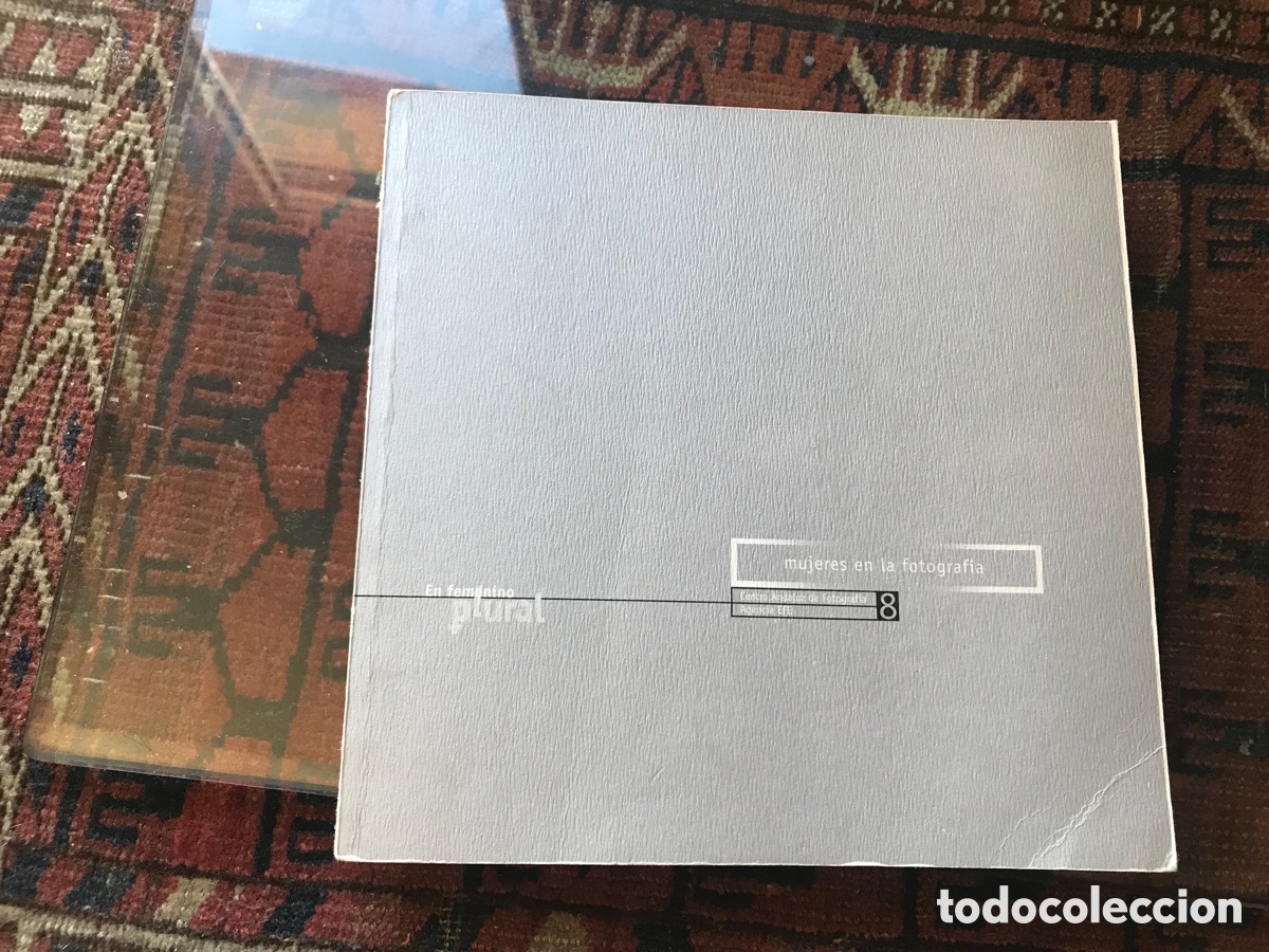 Libri di seconda mano: Mujeres en la fotograf&iacute;a. En femenino plural. C&oacute;rdoba