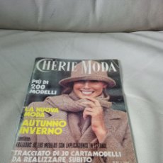 Libros de segunda mano: REVISTA ANTIGUA DE MODA.CHÈRIE MODA INVIERNO AÑO 1977