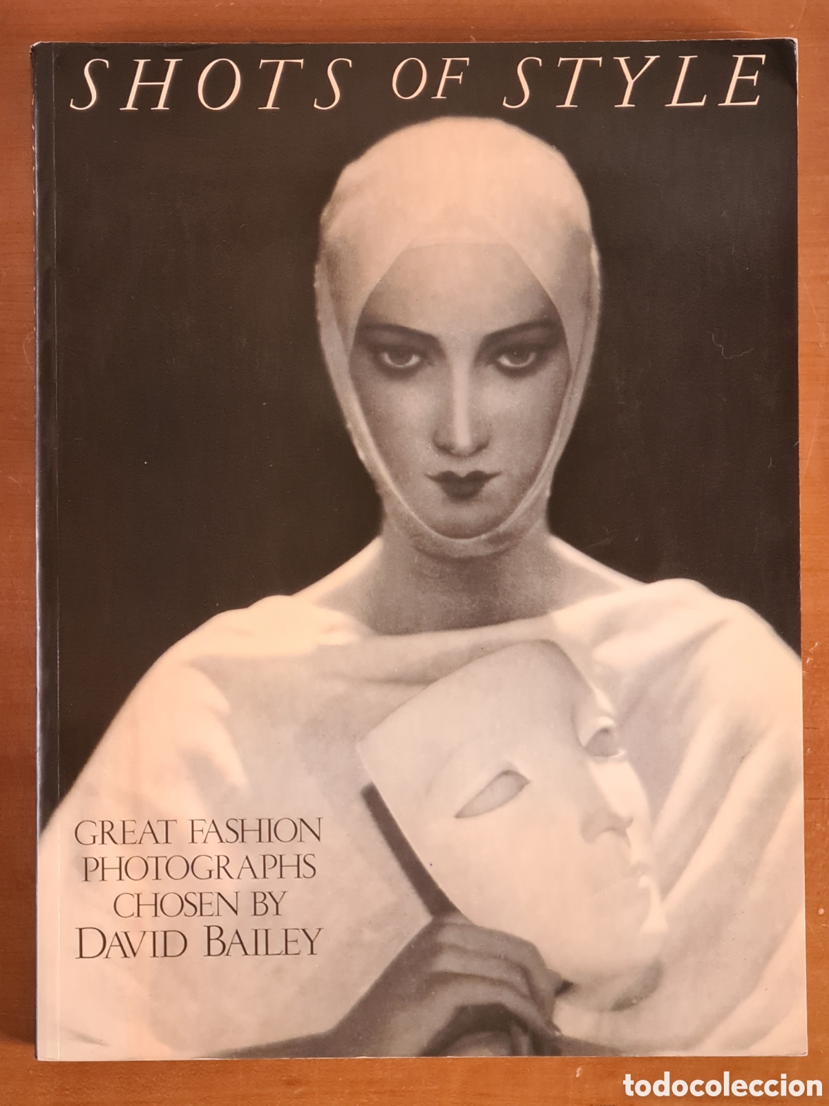 Libri di seconda mano: Shots of Stile - Great Fashion Photographs chose by David Baily - Fotograf&iacute;as Moda