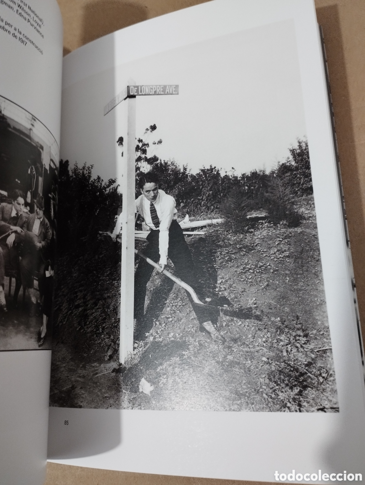 Libros de segunda mano: CHAPLIN EN IMATGES (FUNDACI&Oacute; LA CAIXA) - Foto 6