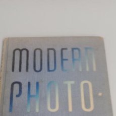 Libros de segunda mano: MODERN PHOTOGRAPHY. 1942-1943. THE STUDIO PHOTOGRAPHY ANNUAL OF CAMERA ART. C.G. HOLME LONDRES