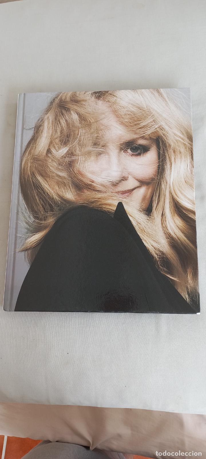 Gebrauchte B&uuml;cher: Twiggy A Life In Photographs 2009 NATIONAL PORTRAIT GALLERY Pepper Terence Mui Robin Sokolsky Melvin