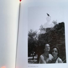 Libros de segunda mano: 2002. DALÍ VIST PER RICARDO SANS. EXCELENTS FOTOGRAFIES DE DALÍ, MOLT BONA EDICIÓ.
