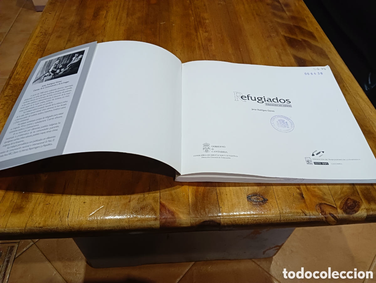 Libros de segunda mano: Refugiados. - Foto 2
