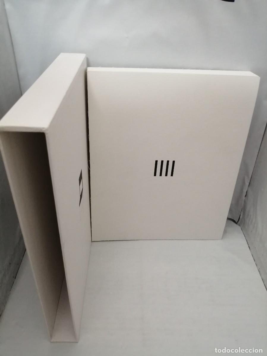 Libri di seconda mano: Bianuario ADCV IIII (4). Asociaci&oacute;n de Dise&ntilde;adores de la Comunidad Valenciana (Obra en estuche)