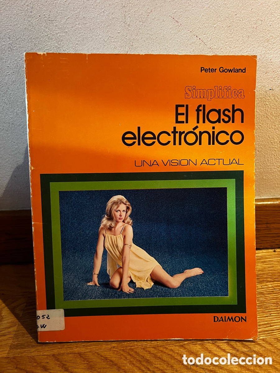 Libros de segunda mano: El flash electr&oacute;nico Simplifica Peter Gowland - Foto 1