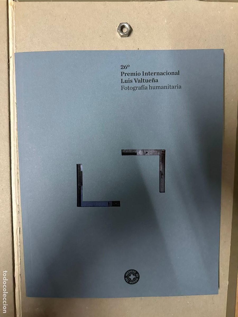 Libri di seconda mano: 26&ordm; Premio Internacional Luis Valtue&ntilde;a Fotografia humanitaria