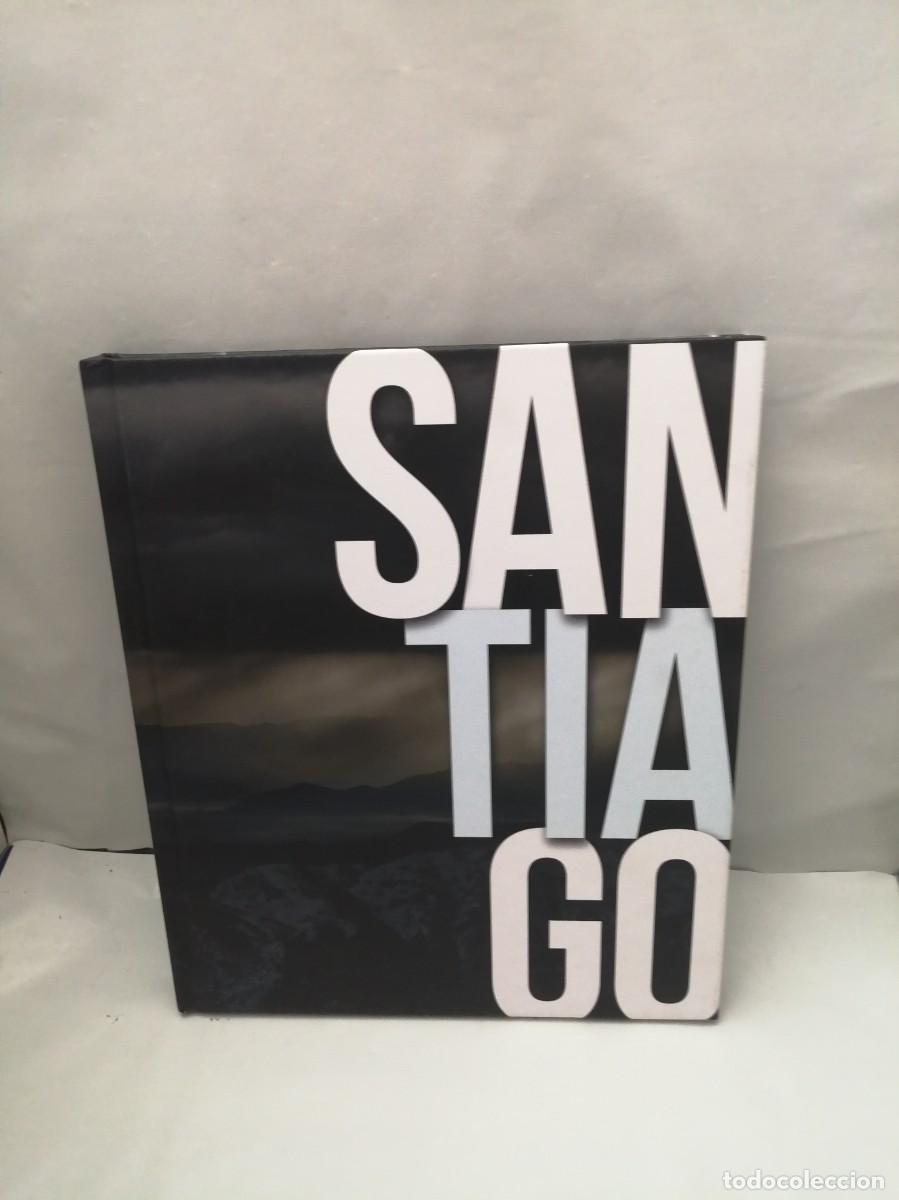Second hand books: SANTIAGO (Zig Zag, Santiago de Chile 2023, Primera edici&oacute;n, tapa dura)