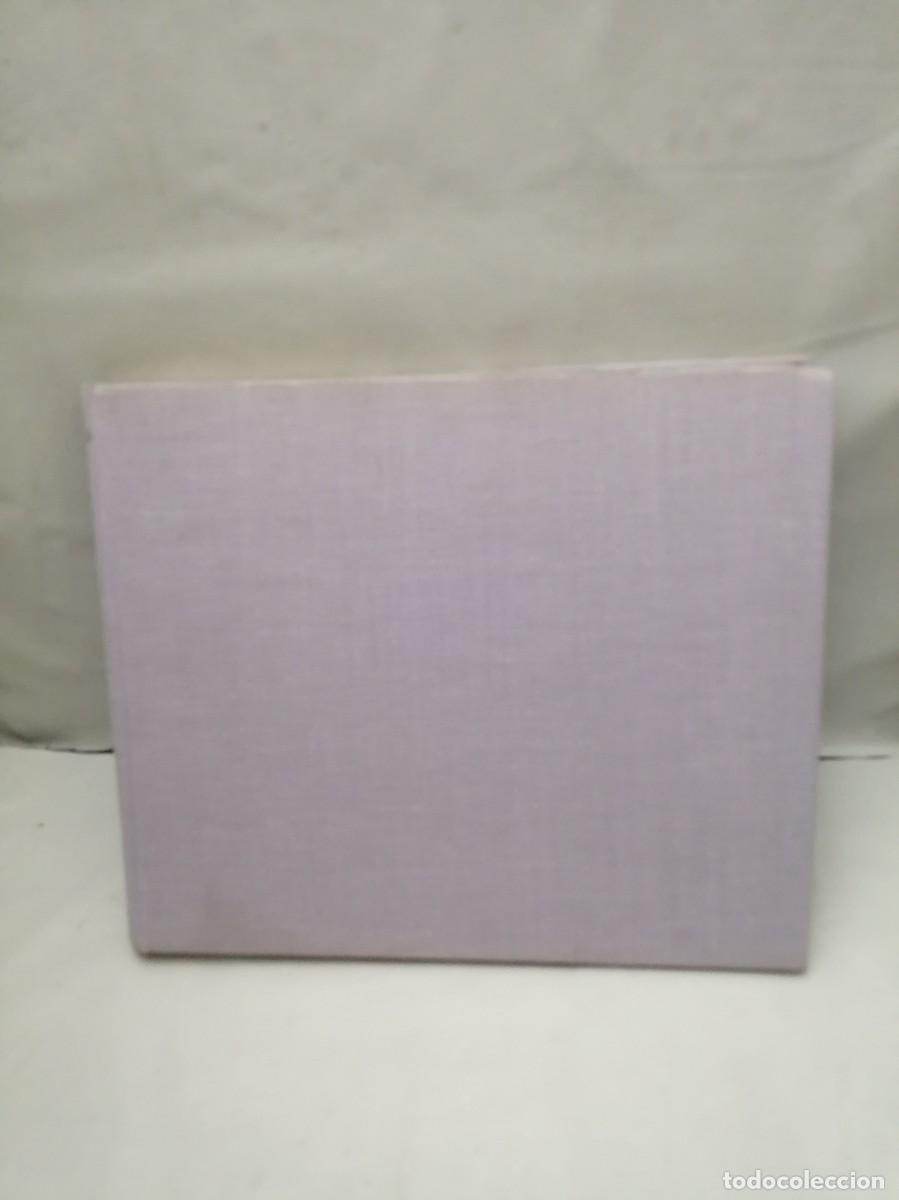 Libri di seconda mano: La Iluminaci&oacute;n en el Retrato (Primera edici&oacute;n, tapa dura sin sobrecubierta)