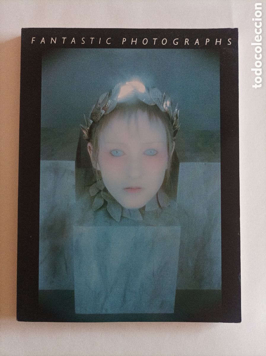 Second hand books: Fantastic photographs. Text by Atillio Colombo. Ejemplar bien conservado.