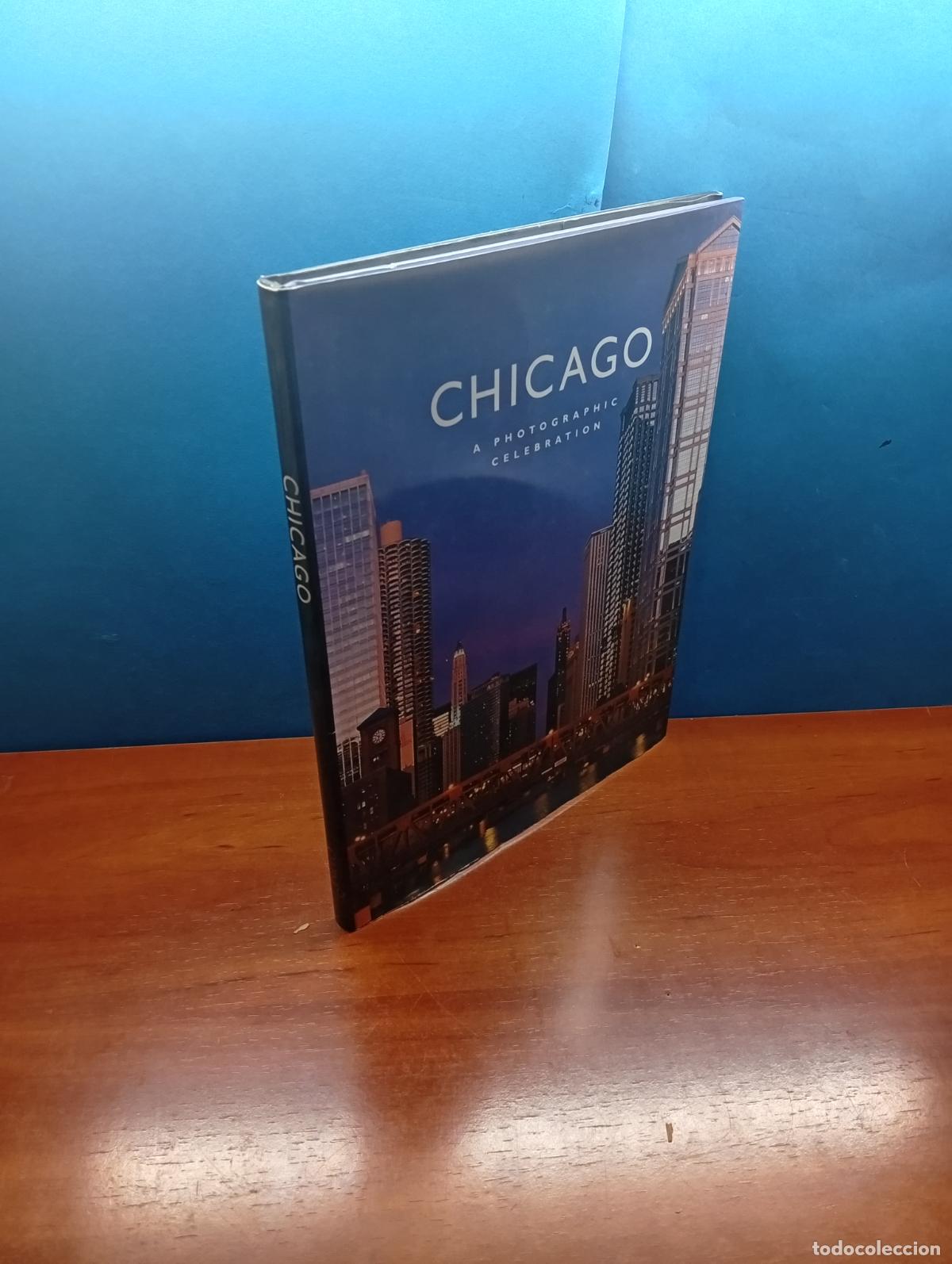 Libros de segunda mano: Chicago: A Photographic Celebration by Soltis, Marilyn